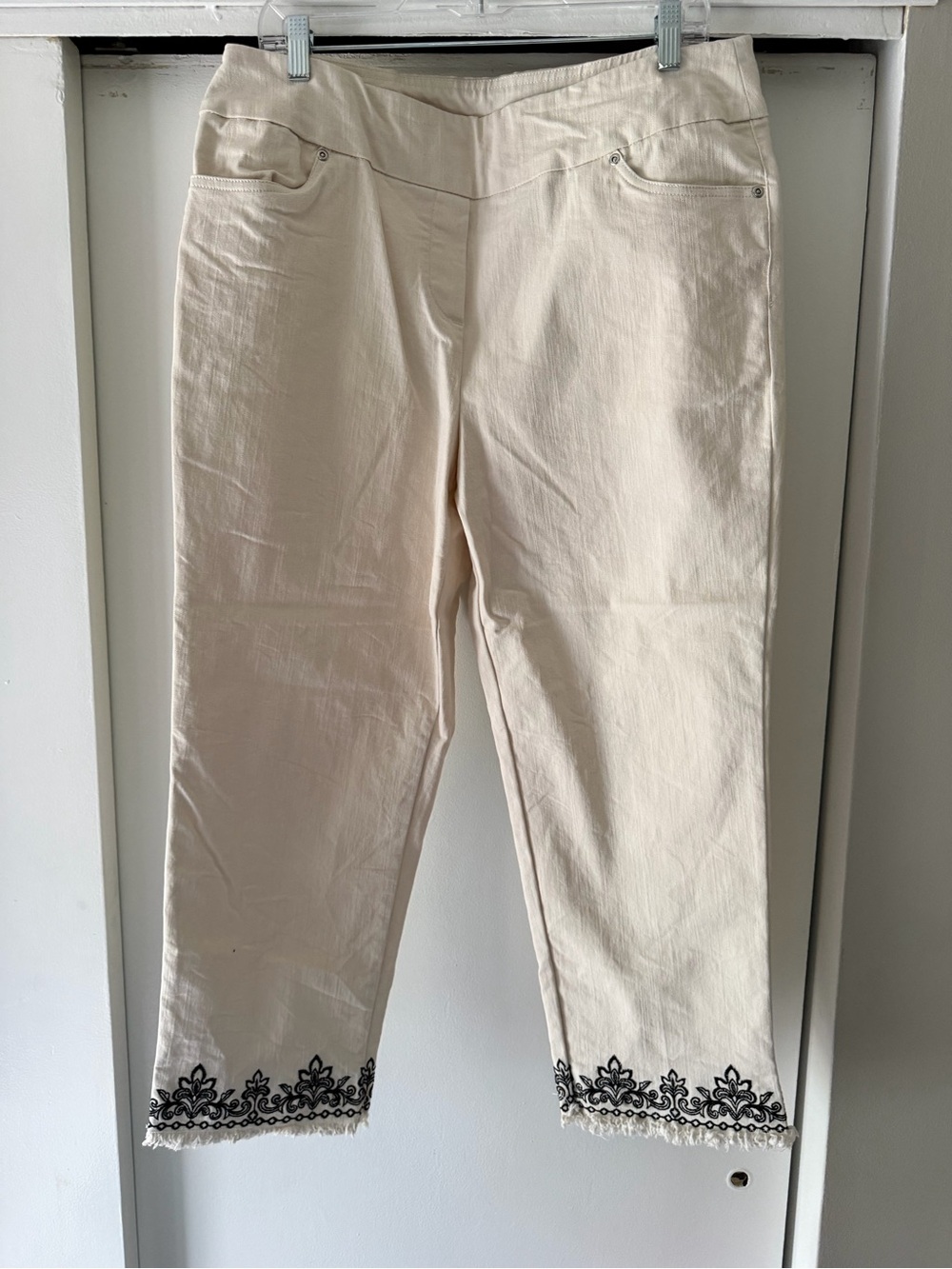 Alfred Dunner Cream Ankle Pants with Black Embroidered Hem